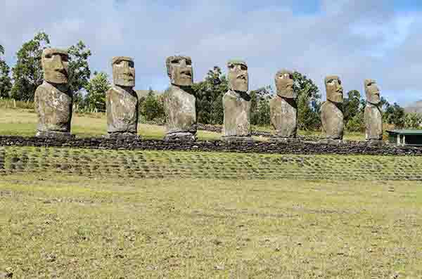 99 - Chile - isla de Rapa Nui o Pascua - Ahu Akivi